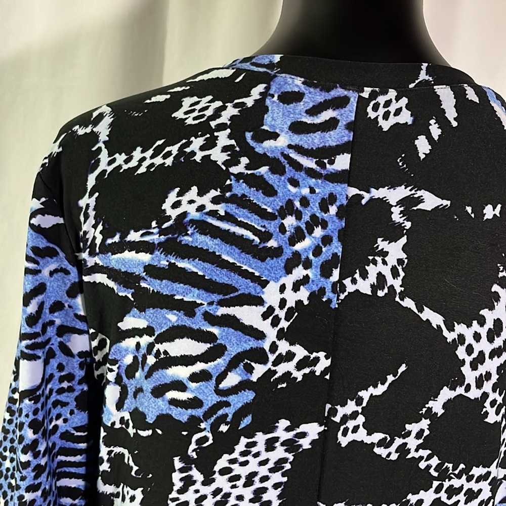 NWT Attitudes by Renee Black & Blue Animal Print V-Neck Maxi Dress - Picture 11 of 16